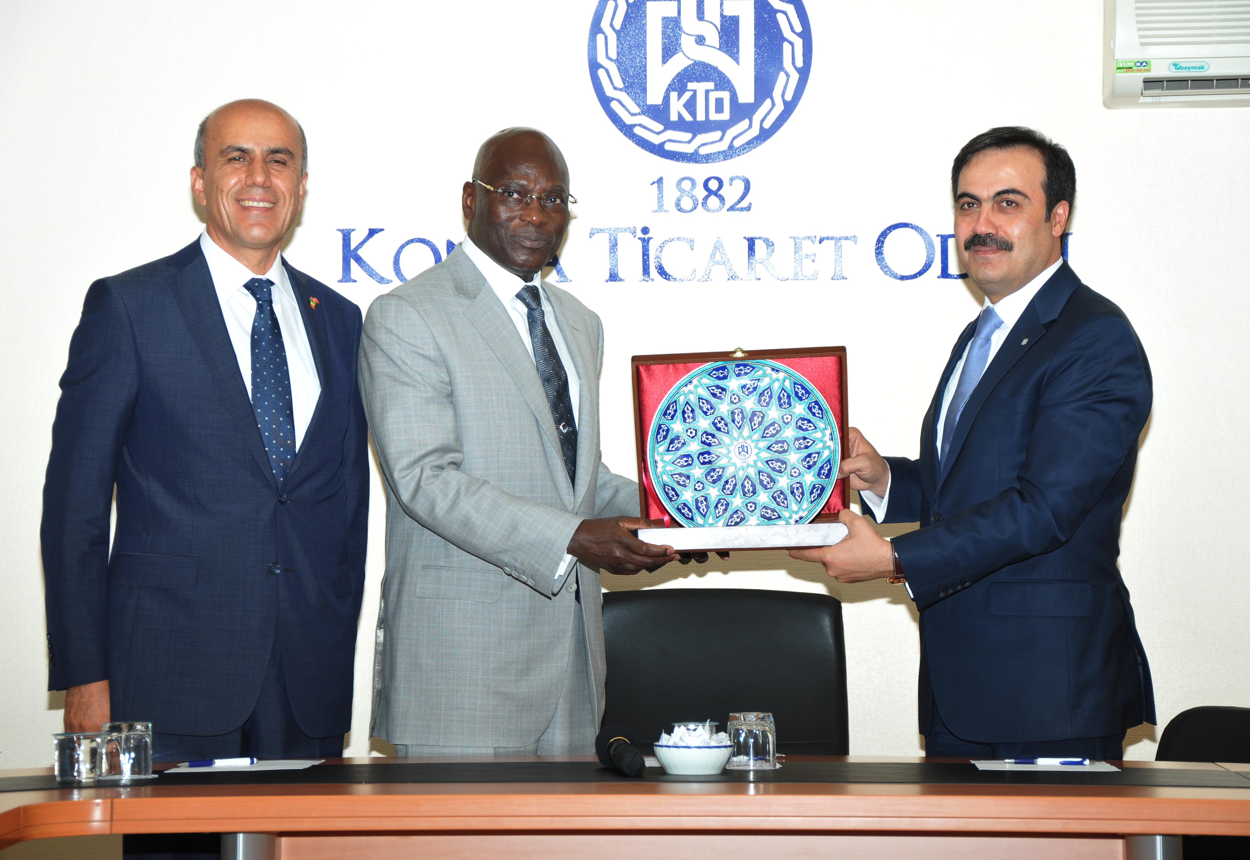 Senegal Büyükelçisi'nden Başkan Öztürk'e Ziyaret
